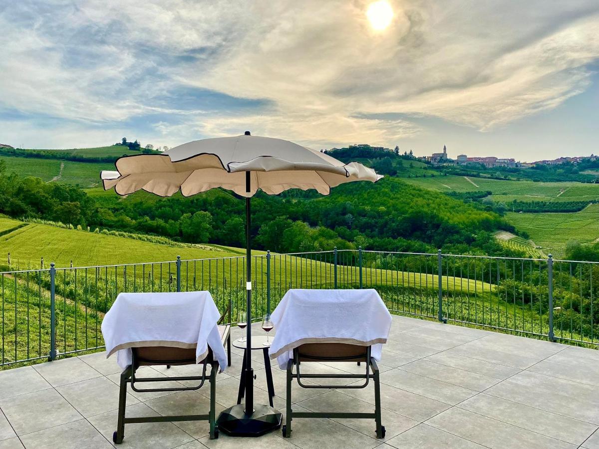 Le Cornici - Cascina Di Charme Hotel Diano dʼAlba Buitenkant foto